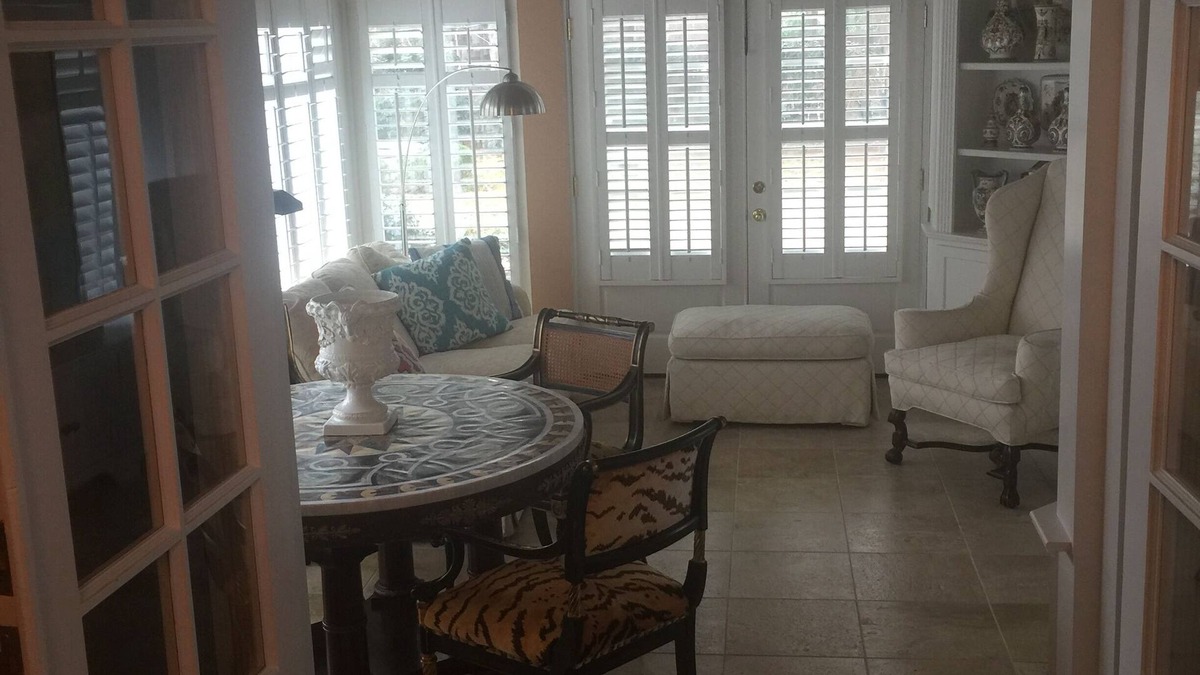 Crescent Hill House | Stunning Kentucky Derby home located only 6 miles from the Track