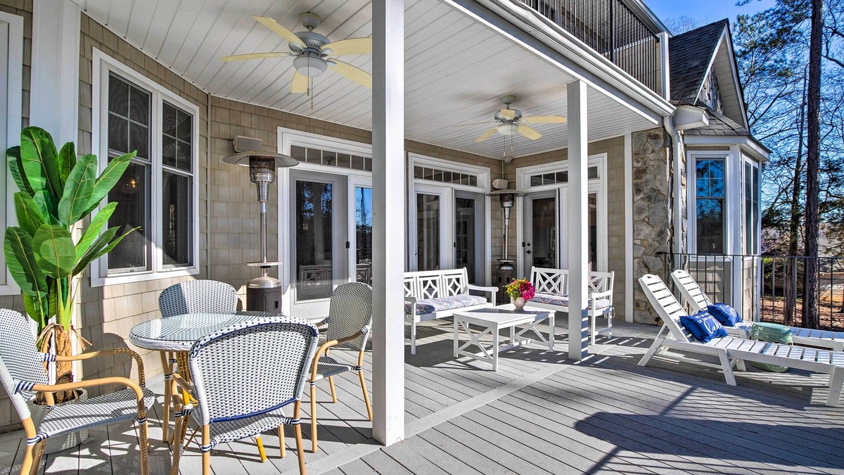 White Oak House | Stunning Lake Wateree Vacation Rental w/Dock