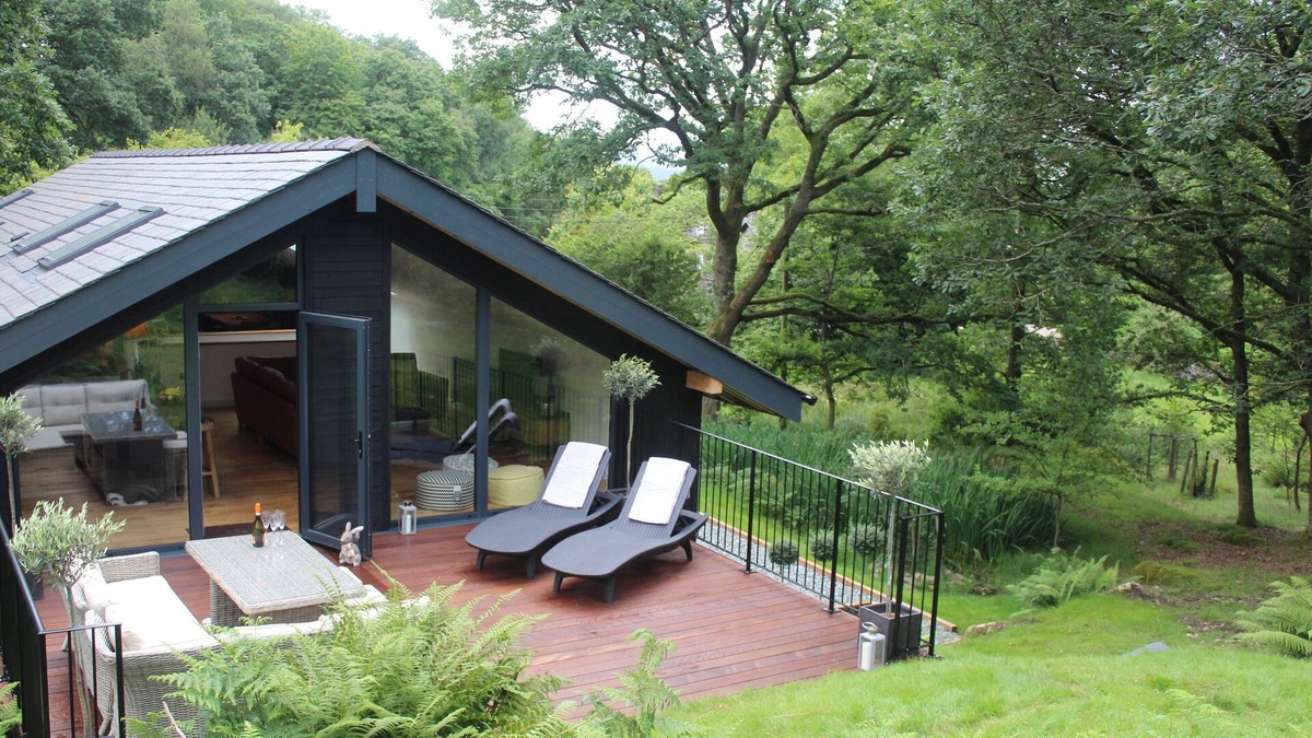 Broughton Mills House | Stunning, Luxury Lodge - 300m from Lake Coniston - Sleeps 8