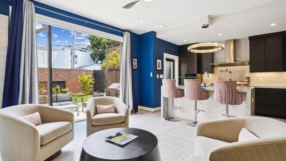 Southwest Quadrant House | Stunning Luxury Townhome in Old Town Alexandria – Walk to Shops, Dining & Metro!