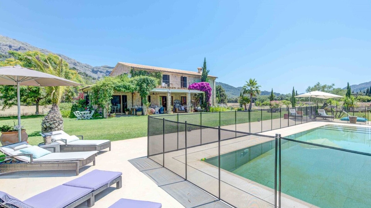 Pollensa Villa | STUNNING LUXURY VILLA IN POLLENSA