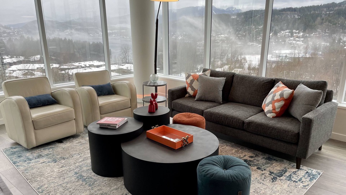 Port Moody Apartment | Stunning Modern Luxury Apartment with Ocean and Mountain Views