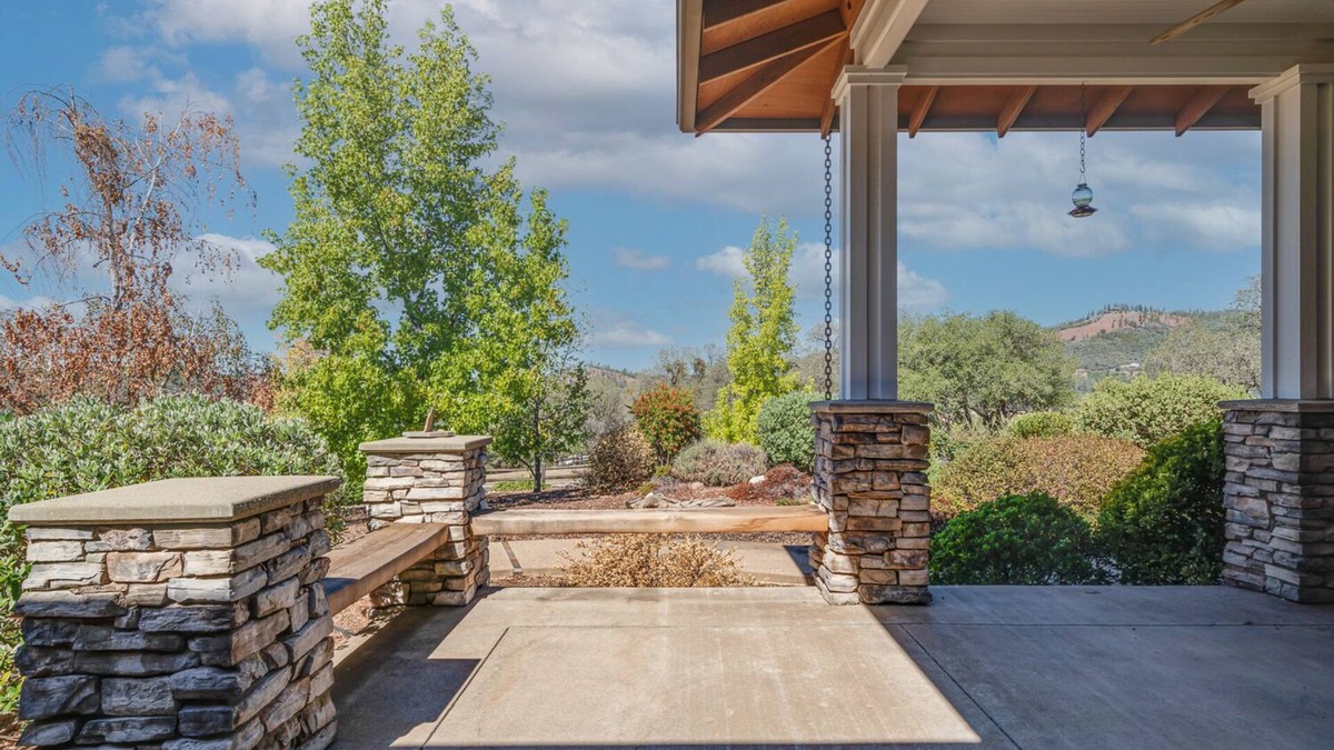 Murphys House | Stunning Murphys Villa, Views, AC and Pet Friendly, Sleeps 10