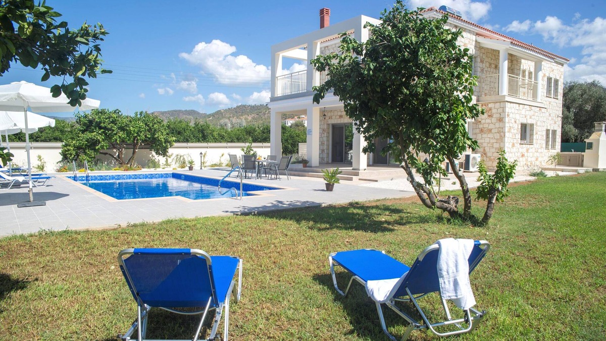 Argaka Villa | Stunning new Beach Front villa,1st Line to the beach, Large Pool, Wonderful Area