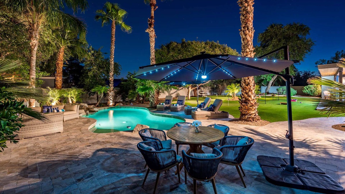 Saddle View Estates House | *STUNNING New Lstg*$2M*Resort Home * Free Pool Heat * Great Location
