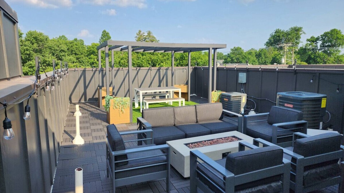 Hurwood Heights House | Stunning New Townhouse near Berry Hill, 8th Av & 12 South