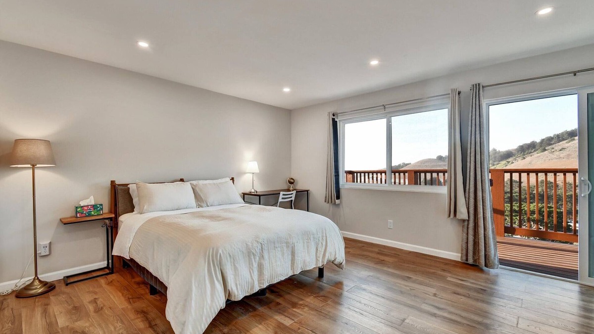 Sharp Park House | Stunning Ocean Mountain View Near SF+Beach 2Suites