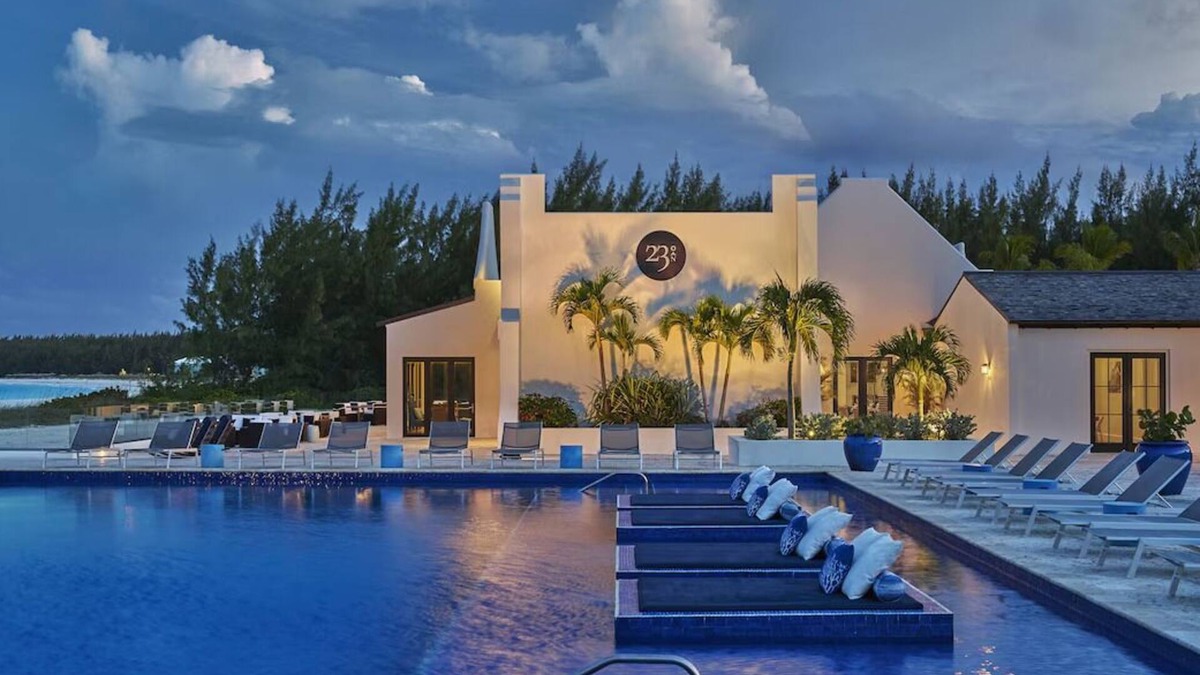 Rokers Point Hotel | Stunning Ocean View 1BR Room w/Balcony | Private Beach Access
