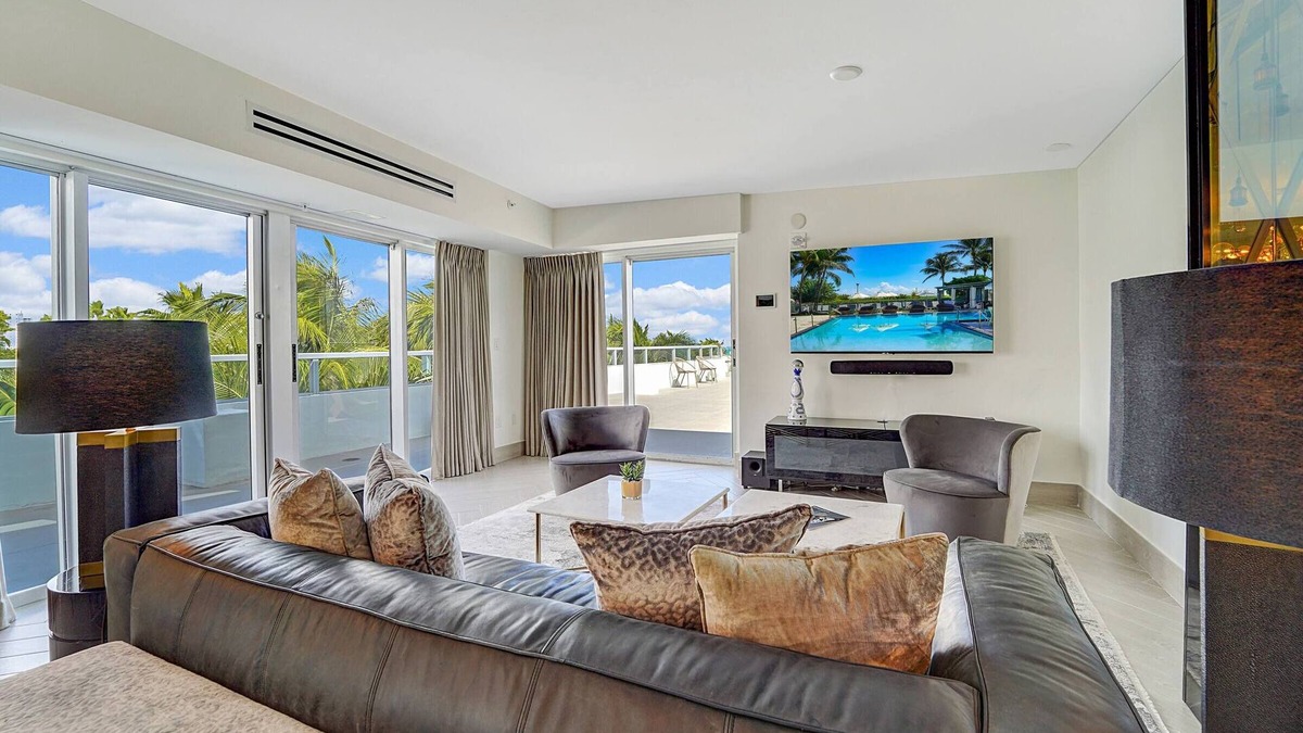 City Center Hotel | Stunning Oceanfront Penthouse with Breathtaking Views & Private Terrace