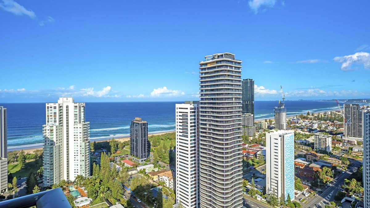 Broadbeach Apartment | Stunning OceanView Dual-Ensuites Apt w/Balcony @ Broadbeach Gold Coast