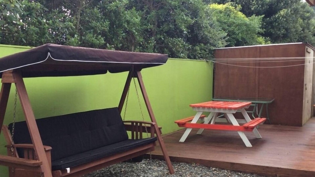 Punakaiki House | Stunning Paradise central on large section