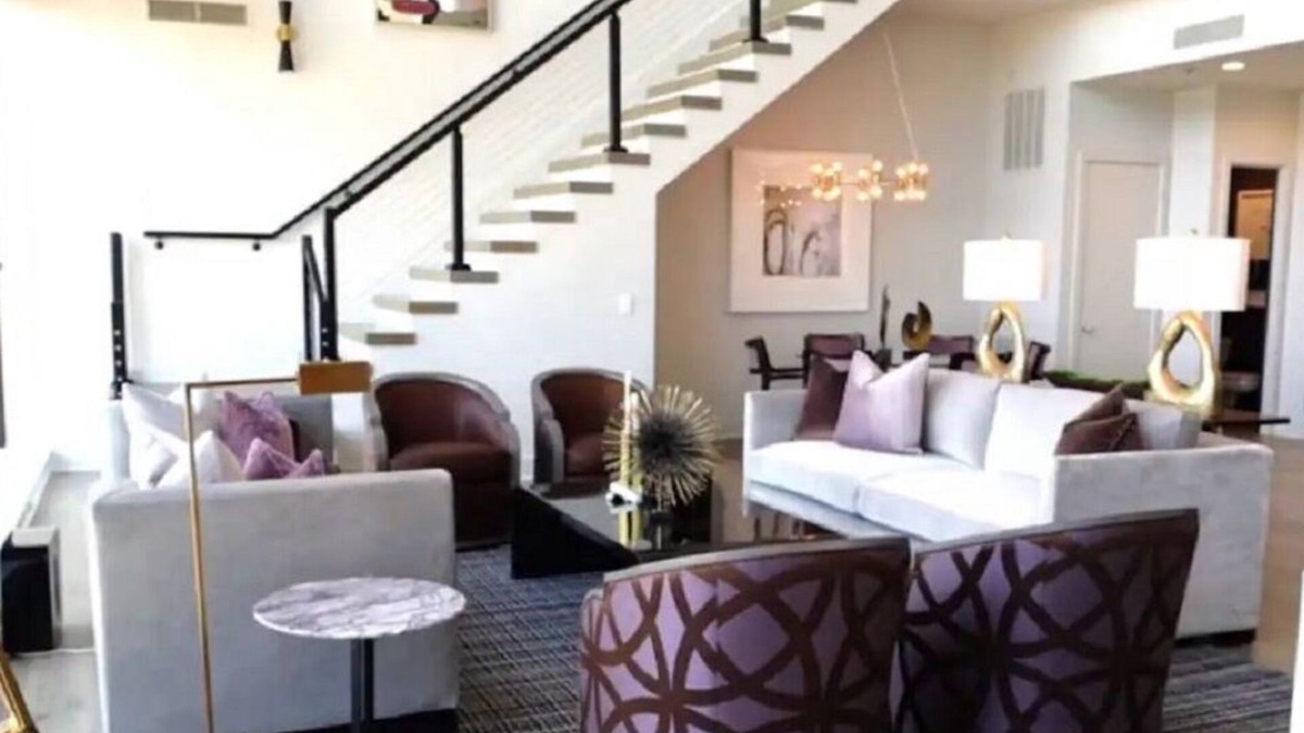 High Point House | Stunning Penthouse Located in Historic Market Square 15-A