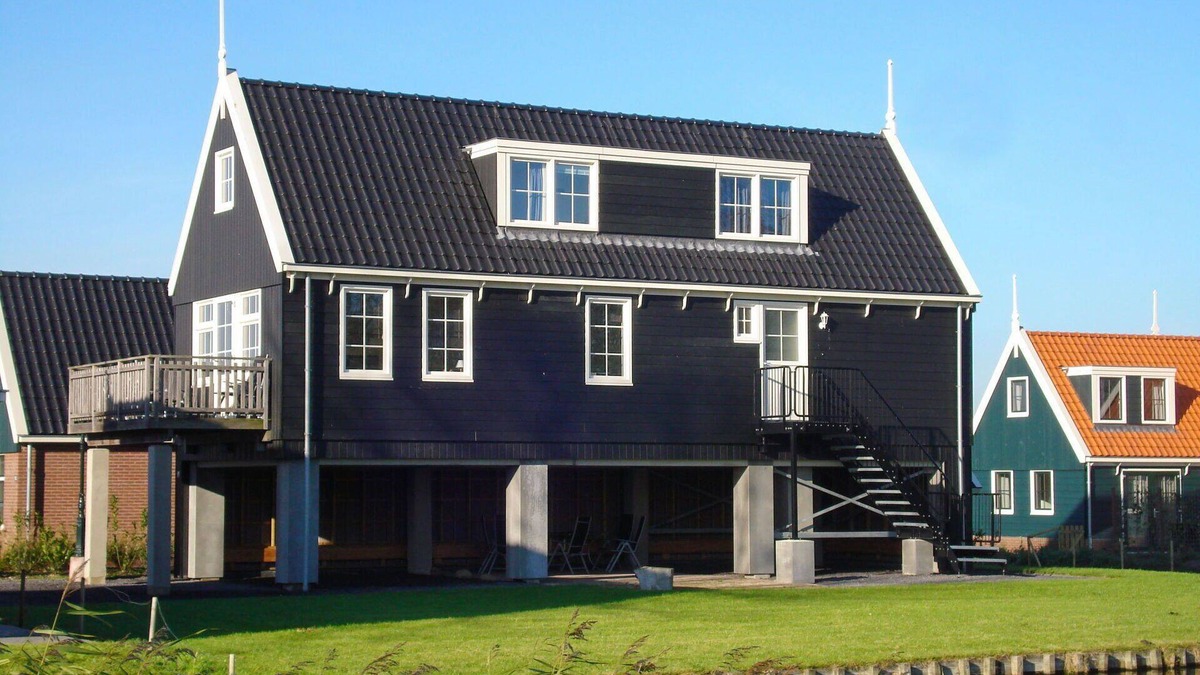 West-Graftdijk House | Stunning private villa for 6 guests with WIFI, TV, terrace and parking