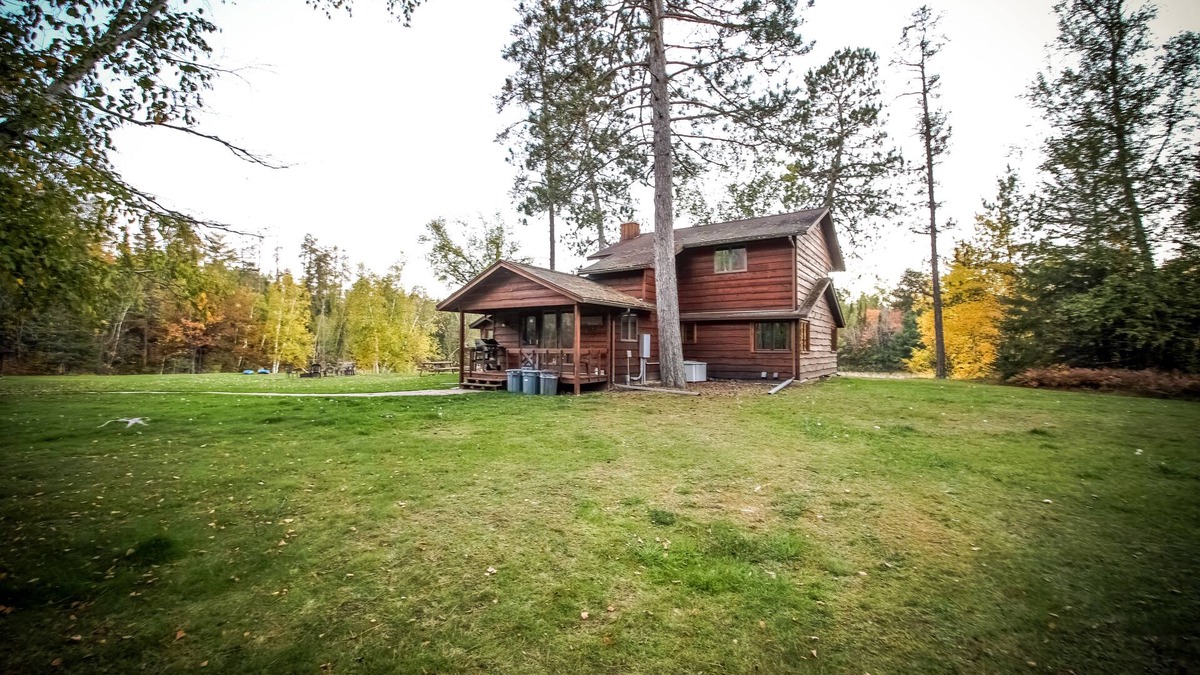 Crane Lake House | Stunning Private Estate in Crane Lake, MN