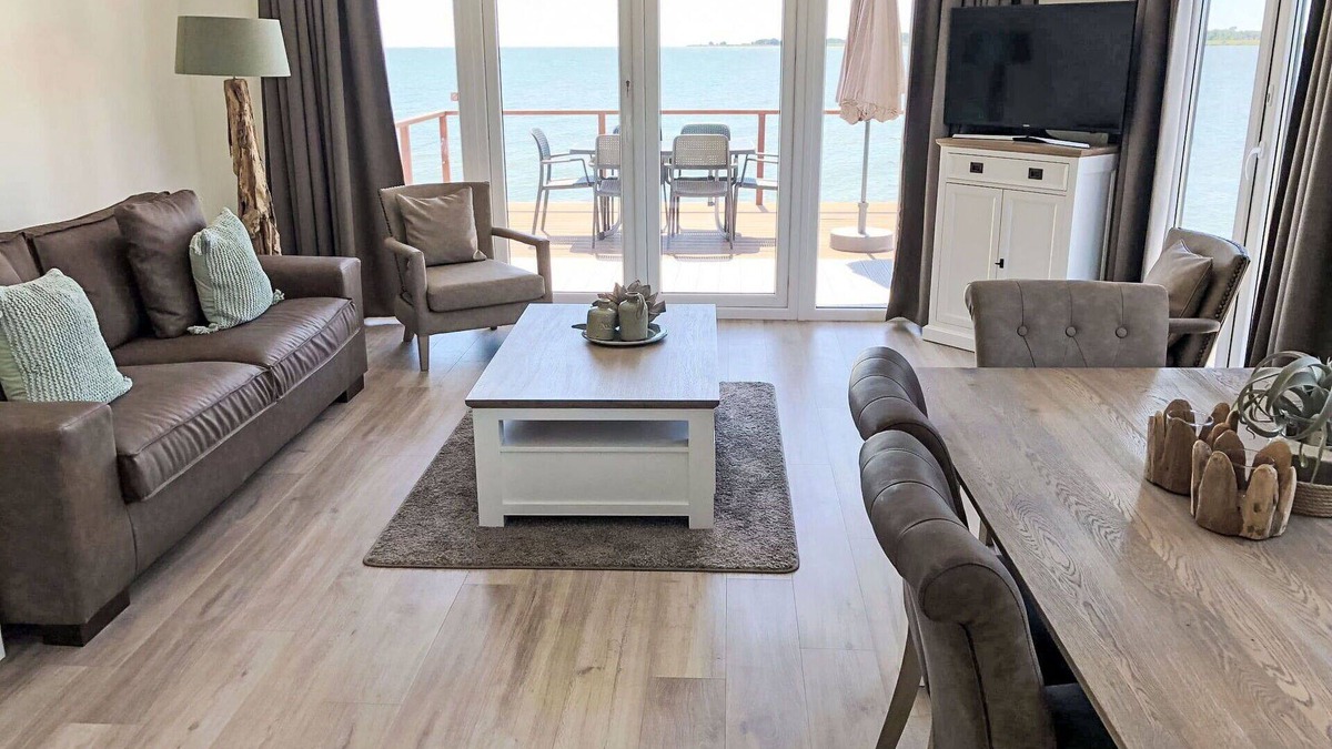 Bovenkarspel House | Stunning private villa for 6 guests with WIFI, TV and terrace