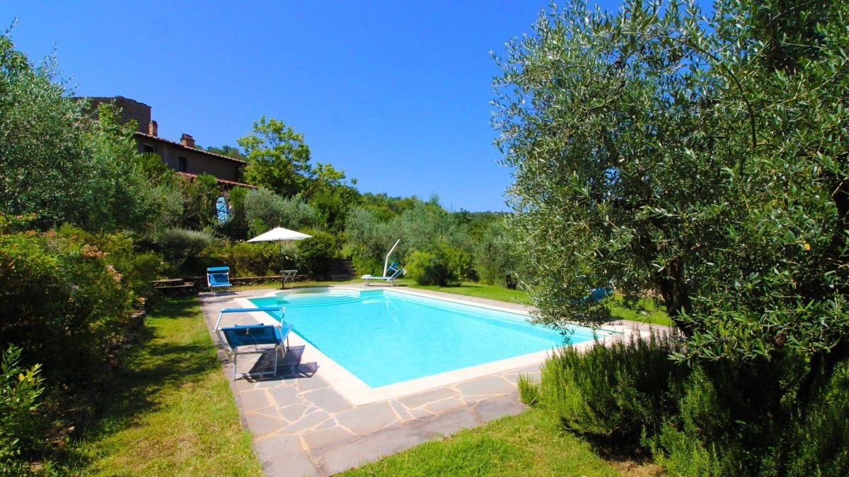 Monte San Savino Villa | Stunning private villa for 4 guests with WIFI, A/C, private pool and TV, close to Arezzo