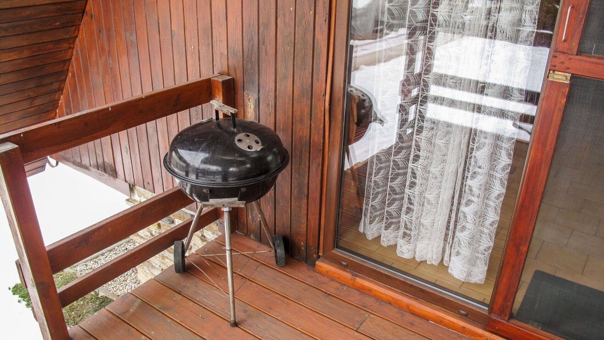Zabovresky House | Stunning private villa for 4 guests with WIFI, TV, terrace and parking