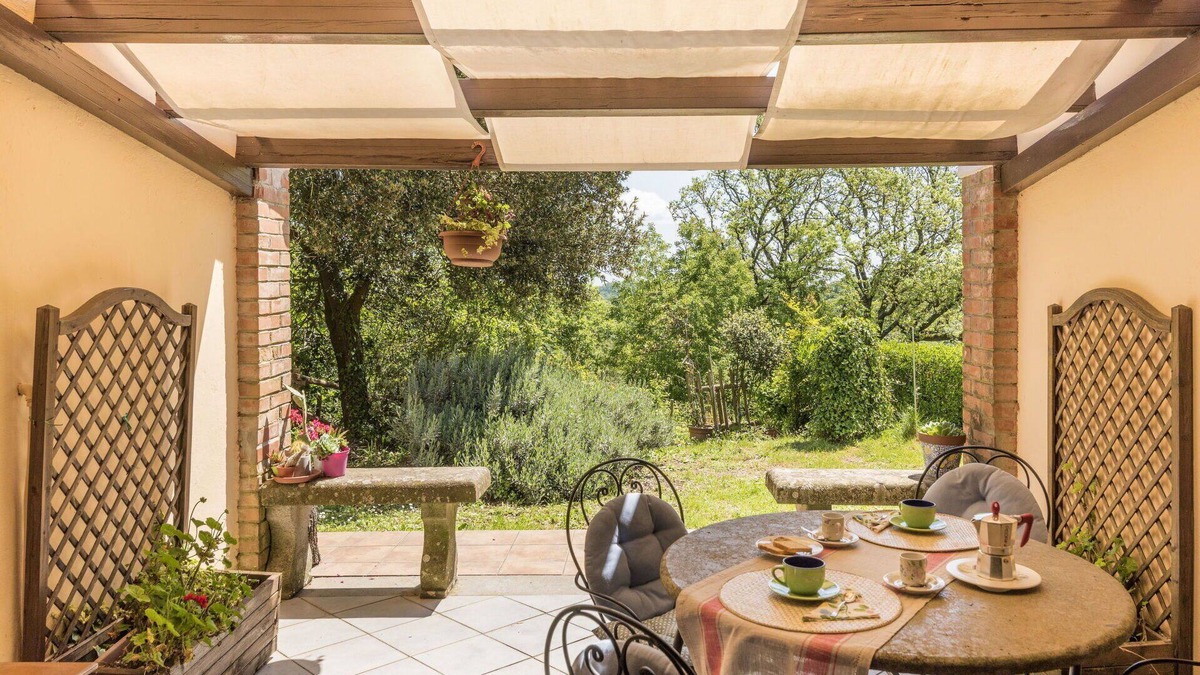 Allumiere House | Stunning private villa for 7 people with WIFI, TV, terrace and pets allowed