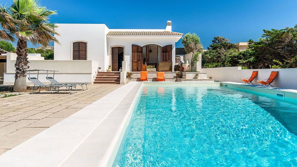 Custonaci Villa | Stunning private villa for 6 people with A/C, private pool, WIFI, TV, terrace and panoramic view