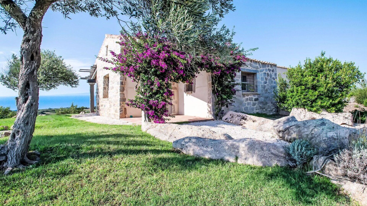 Aglientu Villa | Stunning private villa for 6 guests with A/C, WIFI, TV, pets allowed and parking