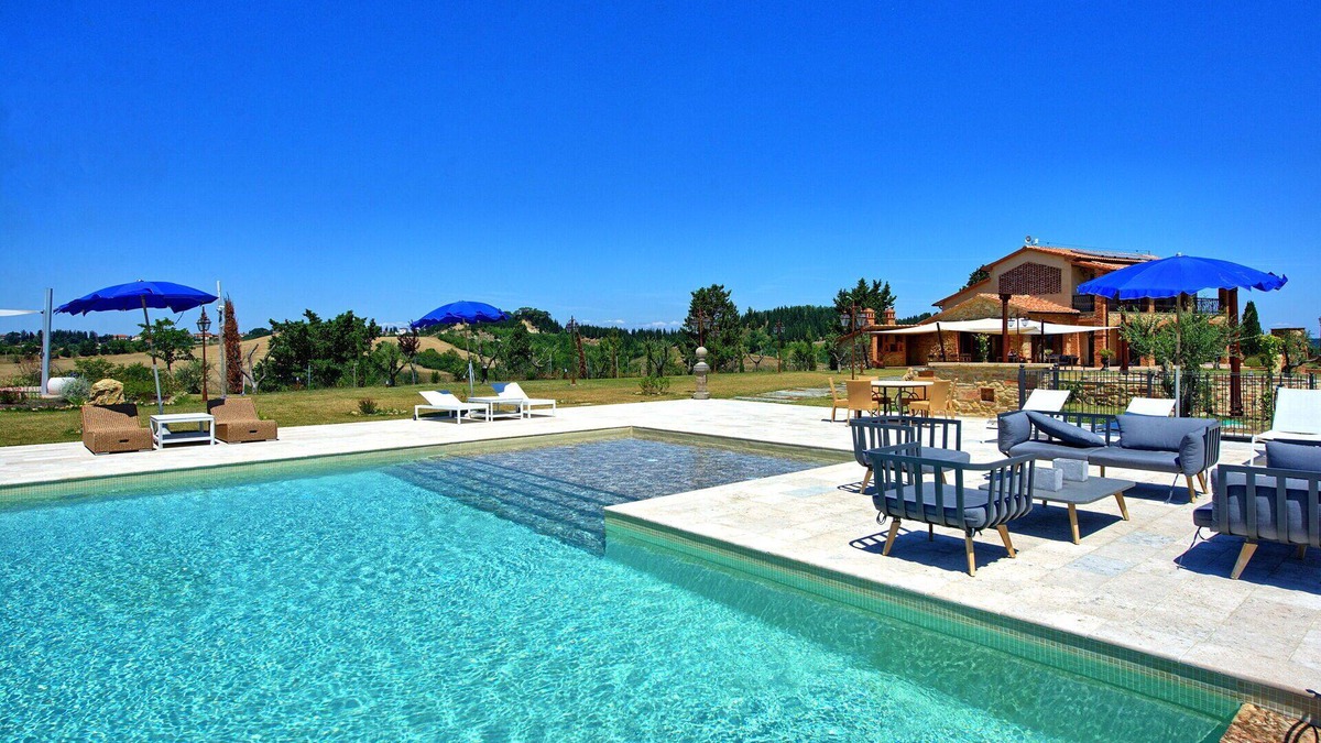 Peccioli Villa | Stunning private villa with A/C, WIFI, private pool, hot tub, patio and panoramic view