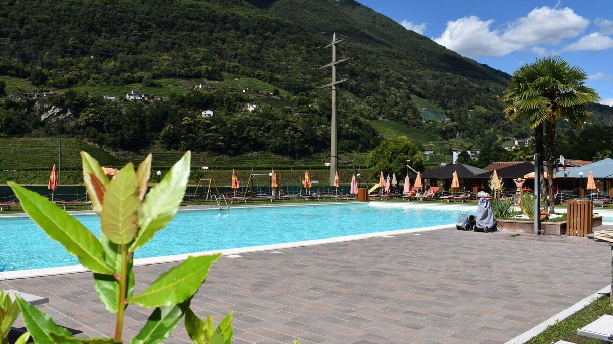 Riazzino House | Stunning private villa for 5 people with A/C, WIFI, pool, terrace, pets allowed and panoramic view