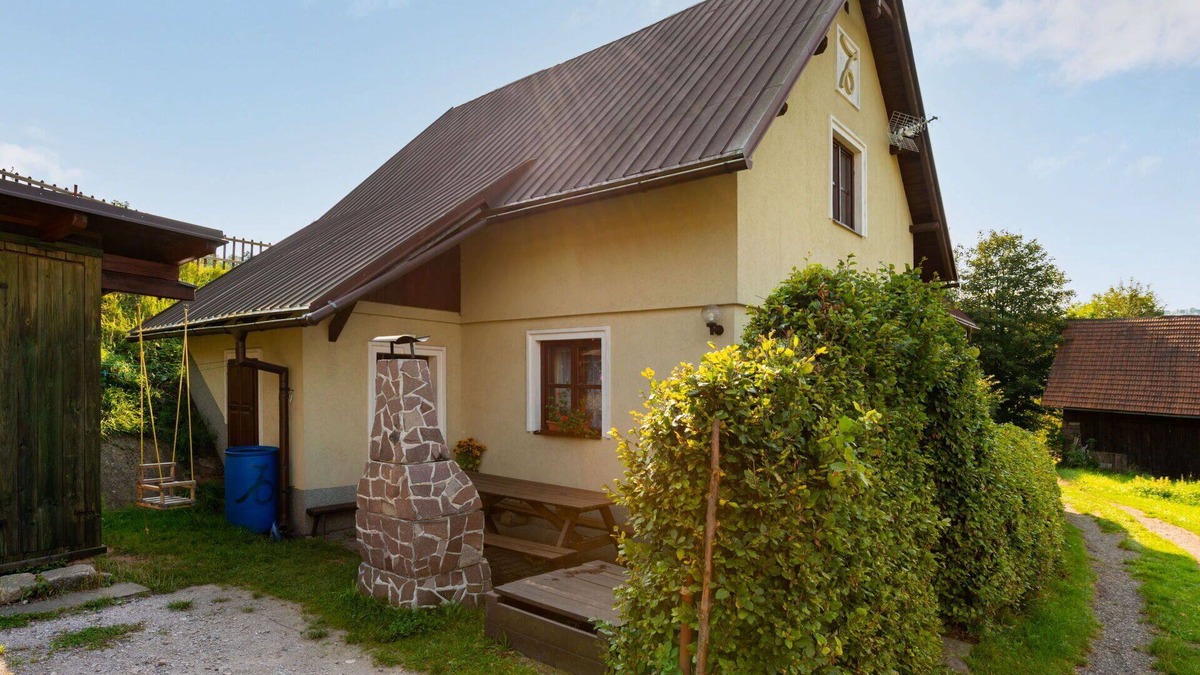 Haje nad Jizerou House | Stunning private villa with WIFI, private pool, TV, terrace, pets allowed, panoramic view, parking