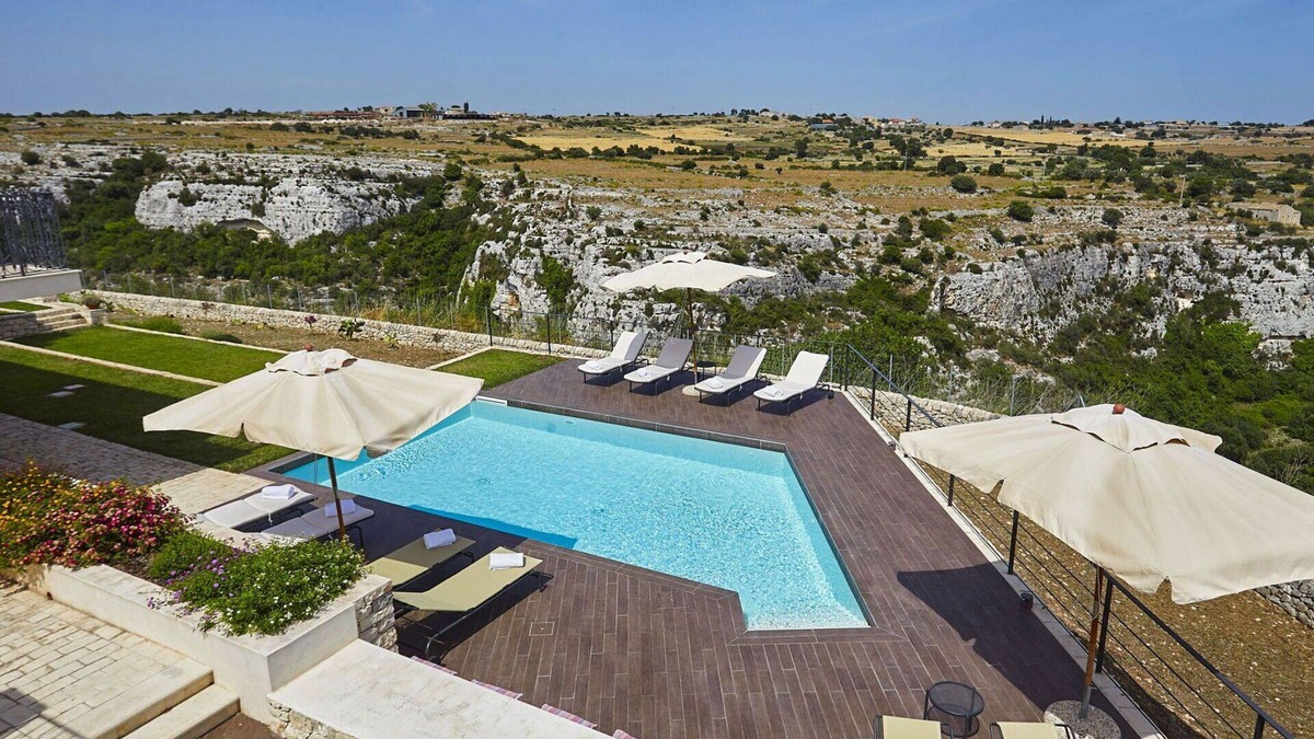 Cannizzara Villa | Stunning private villa for 16 people with A/C, WIFI, private pool, hot tub, TV and patio