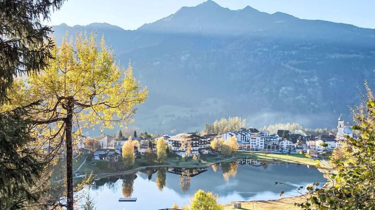 Laax House | Stunning private villa for 8 guests with WIFI, TV, patio, panoramic view and parking