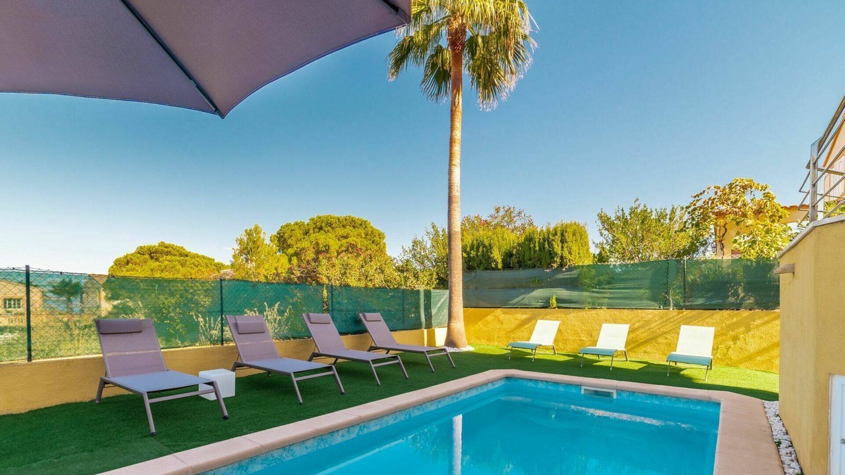 Urbanizacion Mont Ferrutx Villa | Stunning private villa for 8 people with WIFI, A/C, hot tub, private pool, TV, patio and parking