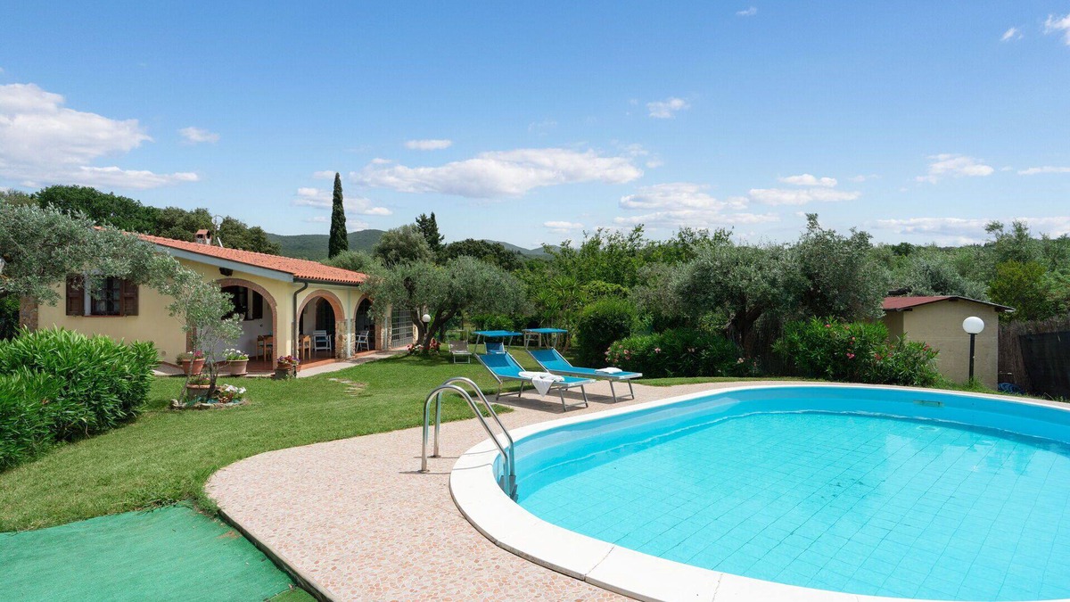Bibbona Villa | Stunning private villa with private pool, A/C, WIFI, TV, patio, pets allowed and panoramic view