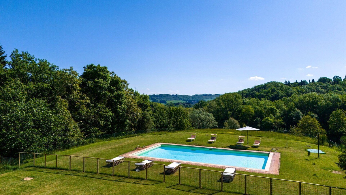 Cetona Villa | Stunning private villa for 8 guests with WIFI, private pool, TV, patio and panoramic view