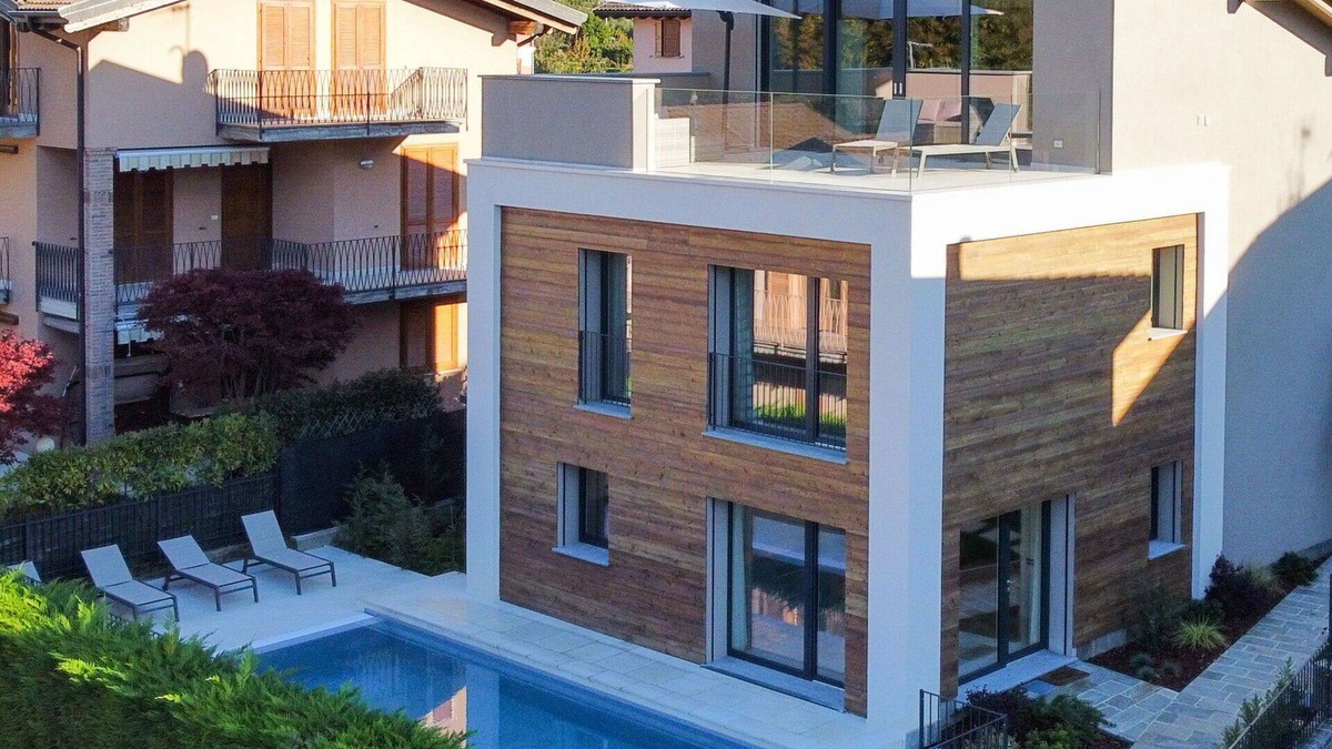 Colico Piano House | Stunning private villa for 10 people with WIFI, private pool, A/C, terrace and pets allowed