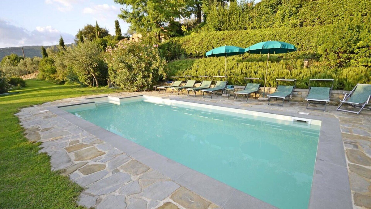 Cortona Villa | Stunning private villa for 12 guests with WIFI, private pool, TV, patio and panoramic view