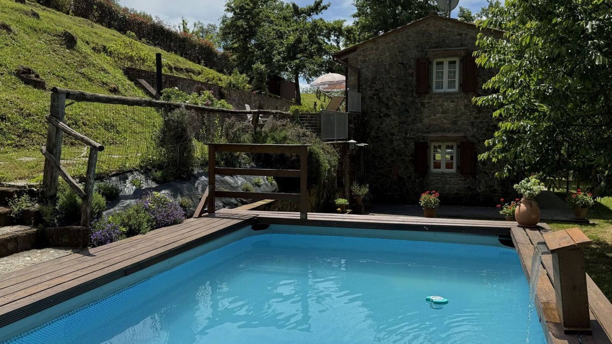 Pontito Villa | Stunning private villa with private pool, A/C, WIFI, TV, terrace, pets allowed and panoramic view