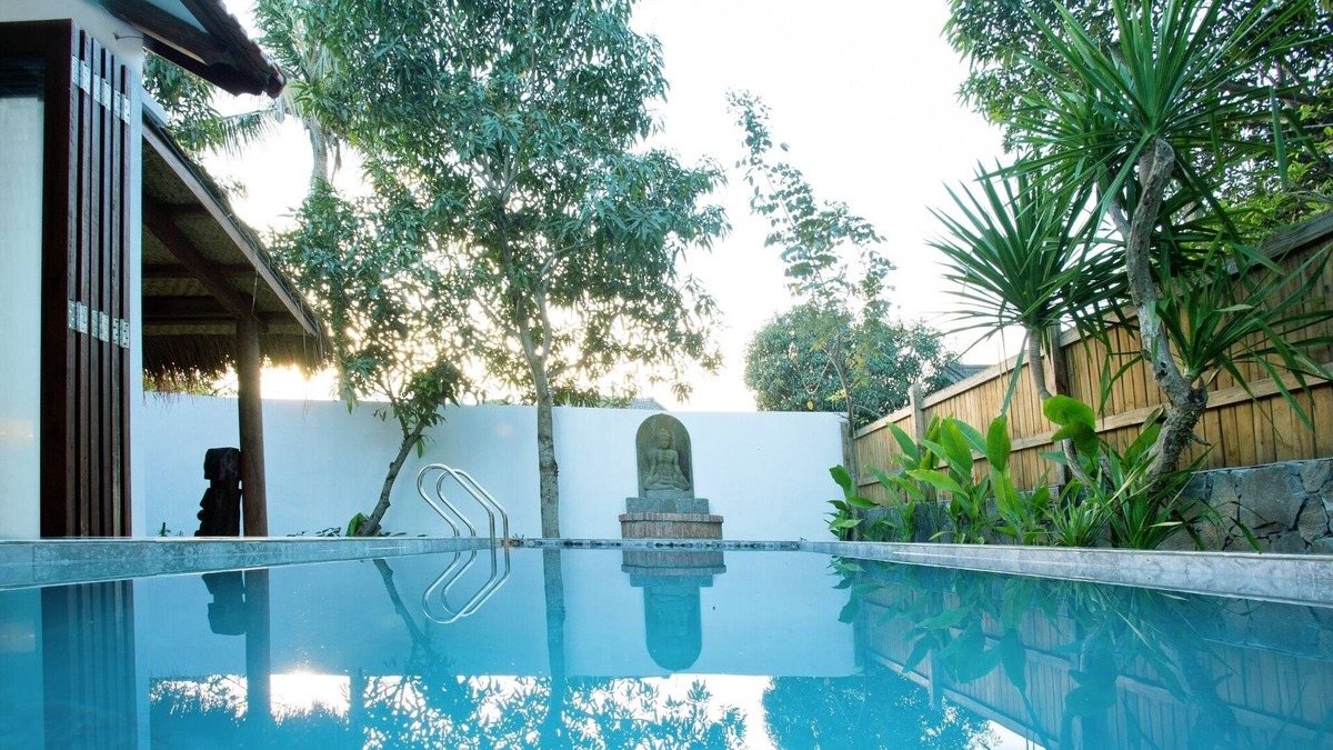 Cam An Villa | Stunning private villa with pool - 1 minute walk to the beach and restaurants