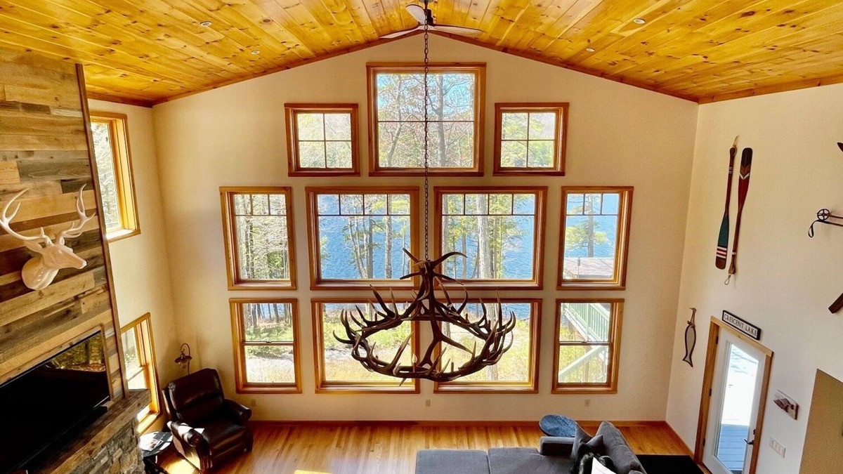 Raymond House | Stunning Private Waterfront Lodge on Crystal Clear Crescent Lake