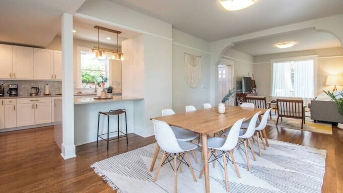 West Queen Anne House | Stunning Queen Anne Home - Perfect for Families