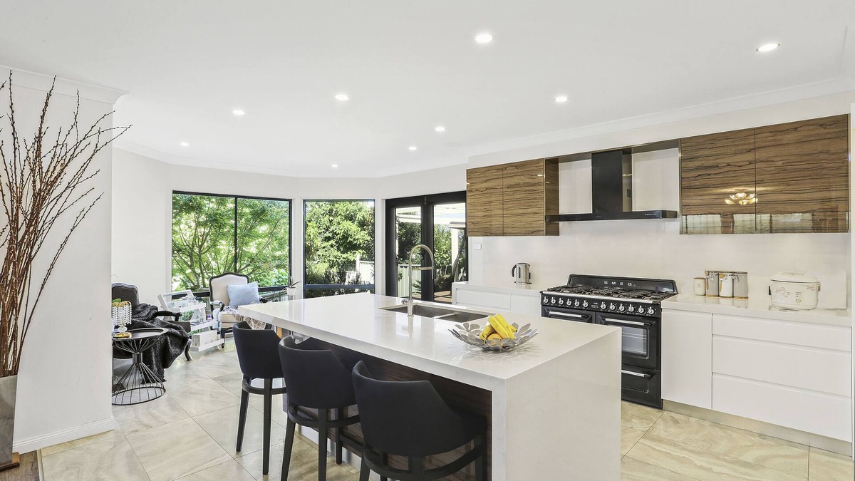 Prestons House | STUNNING RENOVATED HOME CLOSE TO SYDNEY