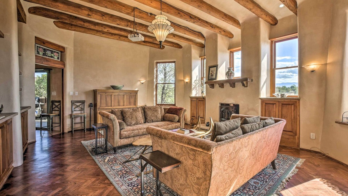 West Alameda House | Stunning Santa Fe SW-Style Getaway w/Indoor Pool!