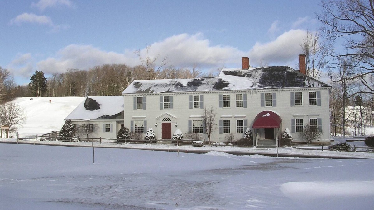 Francestown Resort | Stunning & Scenic 2BR w/ Resort Pool Near Ski Area