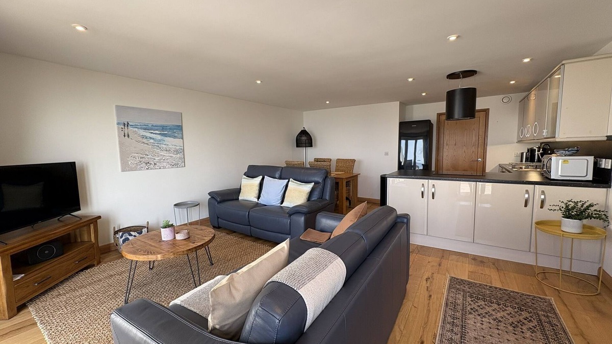 Seaton Apartment | Stunning Sea Views from this Cosy 1 Bedroom Apartment