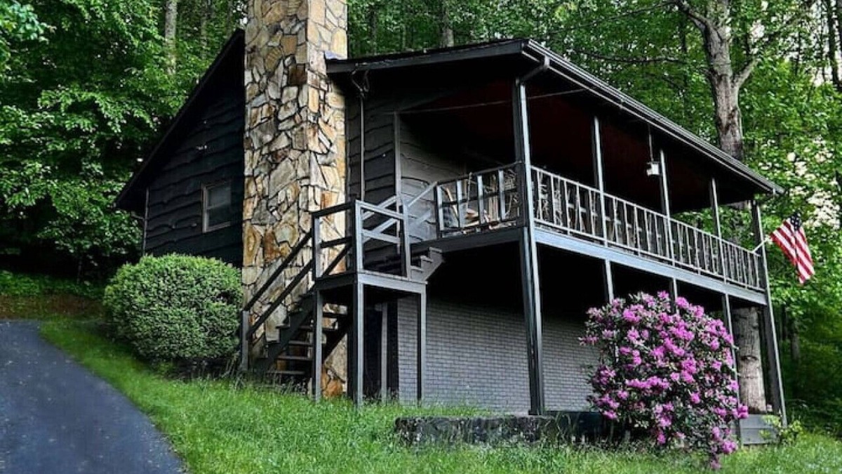 Franklin Cabin | Stunning Smoky Mountain Views: Mountain Memories