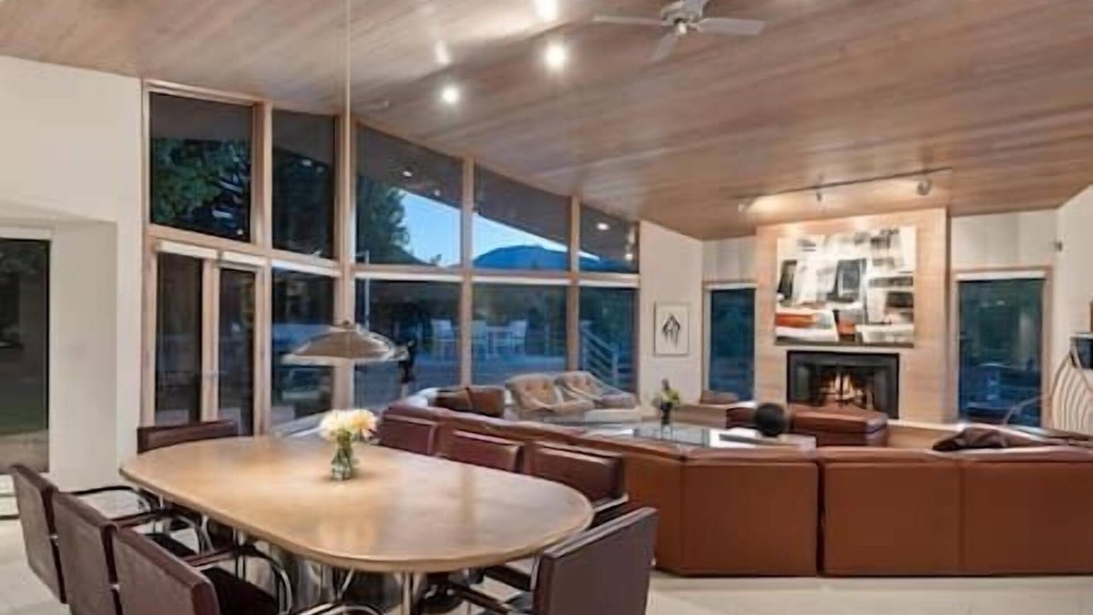 Aspen House | Stunning Spacious Modern 4/6 Bedroom Home Aspen!