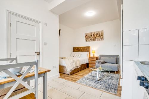 Mildmay Apartment | Stunning Studio in heart of LDN with garden