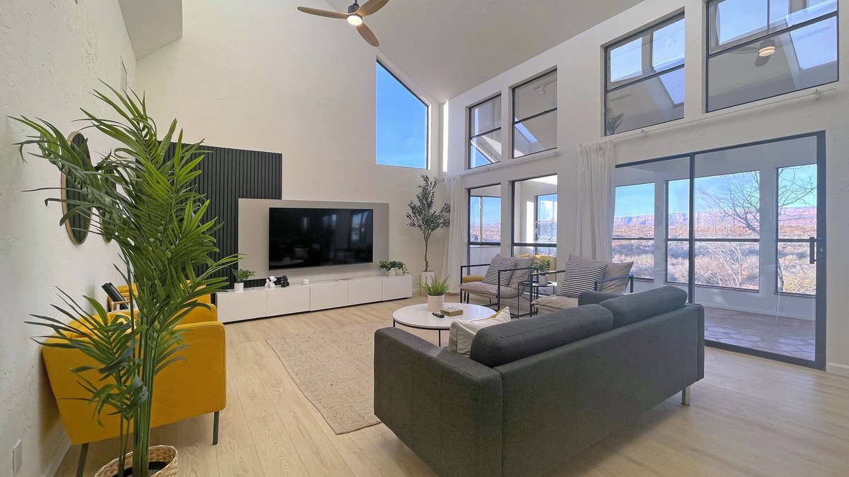 Page House | Stunning Sunrise to Sunset Views! One Acre Property