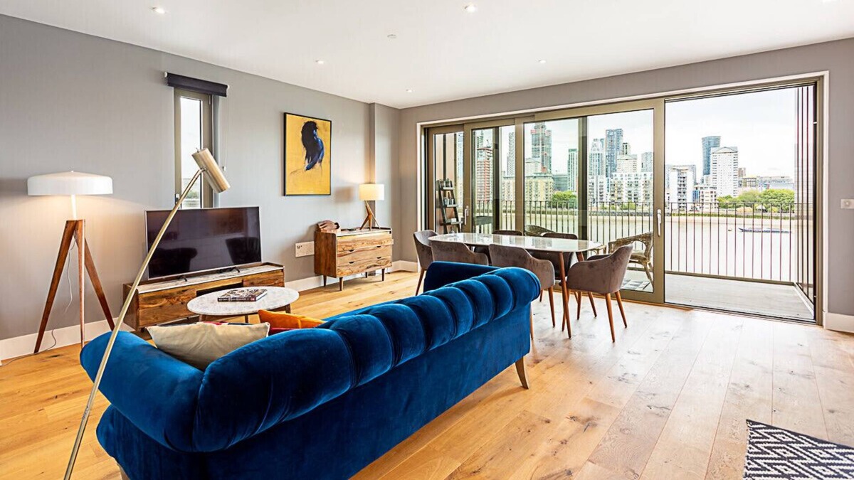 Surrey Docks Apartment | Stunning Surrey Quays Flat