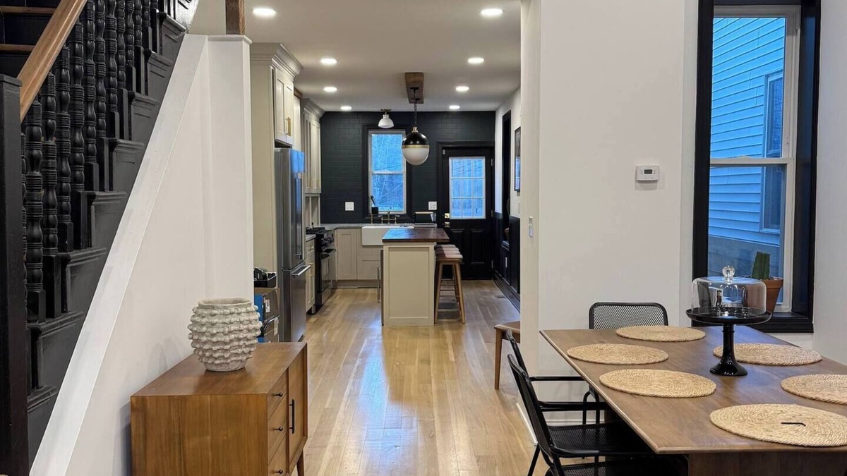 Brewerytown House | Stunning townhouse in Philadelphia with historical charm in Fairmount!
