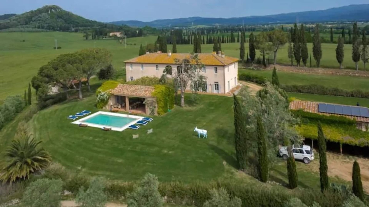 Gavorrano Villa | Stunning Tuscan Villa With Pool