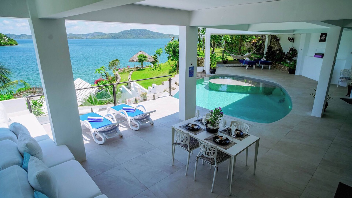 Busuanga Villa | Stunning unique 220sm 1BR 2 BA private Villa Suite epic Ocean views & great food